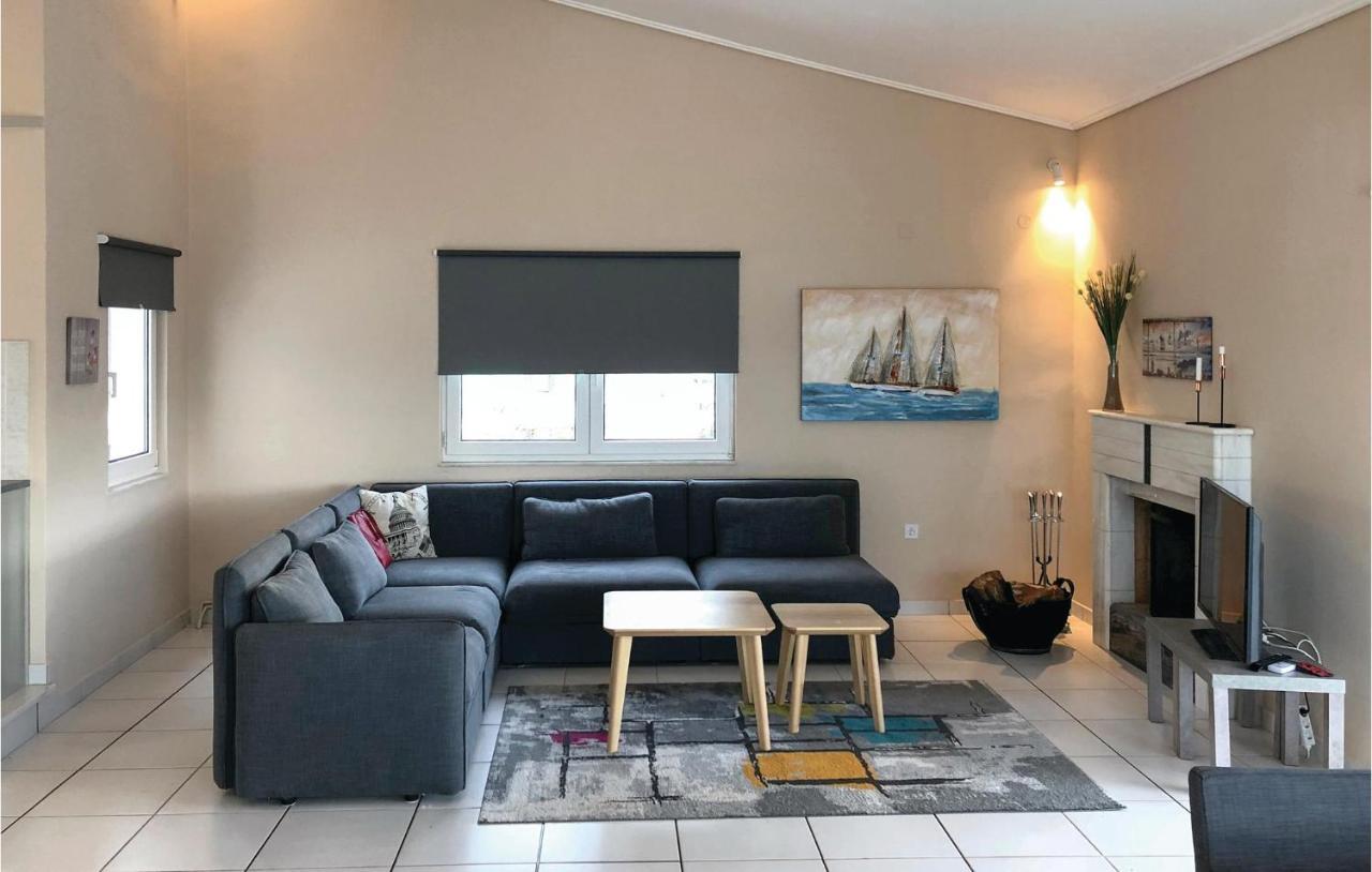 Amazing Home In Chalkida With Wifi Eksteriør bilde